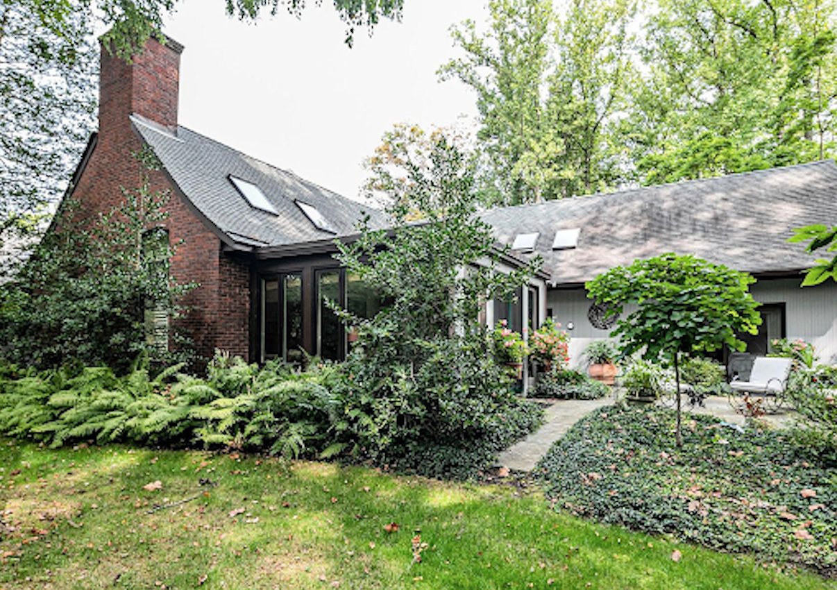 Here are 5 houses for sale in Princeton, NJ, a college town with a